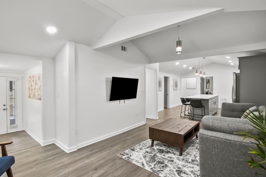 4-bed 2-bath Pet Friendly In Heart Of Atlanta