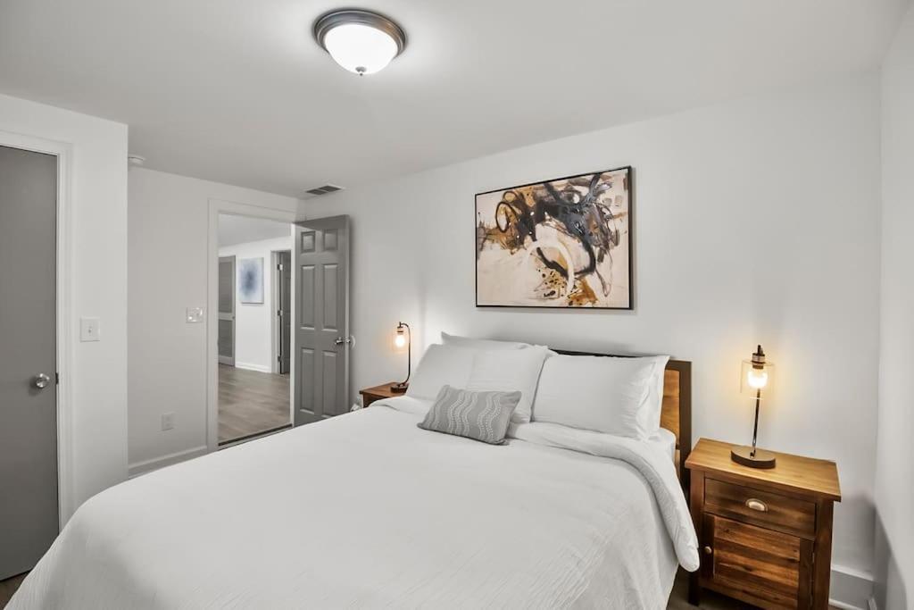 4-bed 2-bath Pet Friendly In Heart Of Villa *